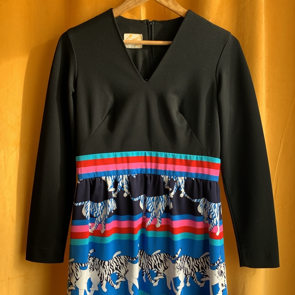 Concept Swirl 1970’s vintage long sleeve v-neck black & multi colored maxi dress